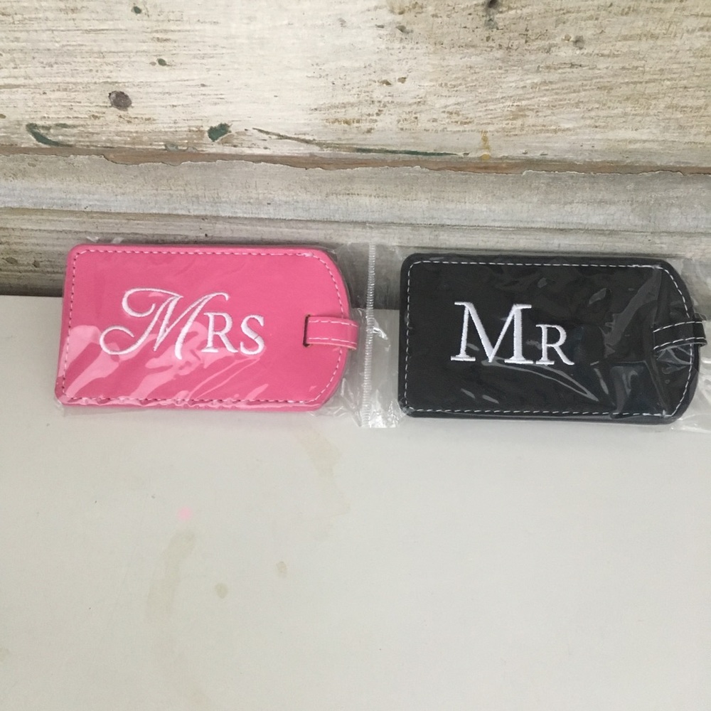 MR & MRS TRAVEL TAGS